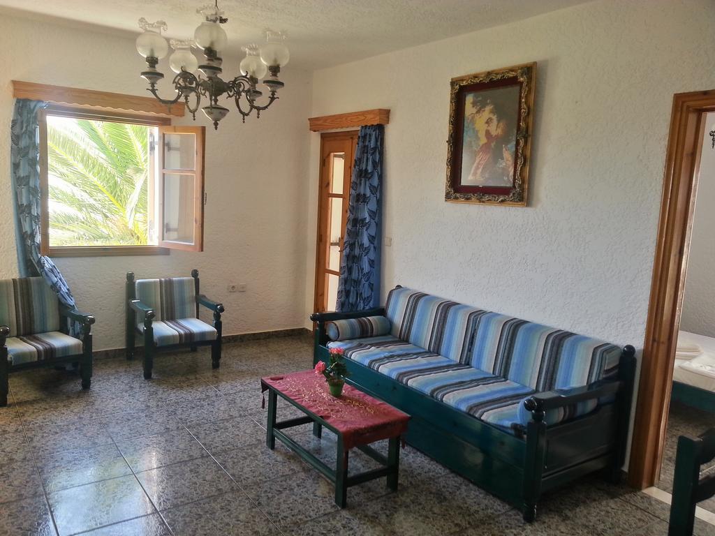 Montemar Studios & Apartments أركاسا الغرفة الصورة